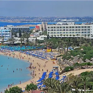 Hotell Nelia &