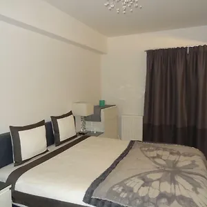 https://apt-moderno-poz.poznan-hotels.com